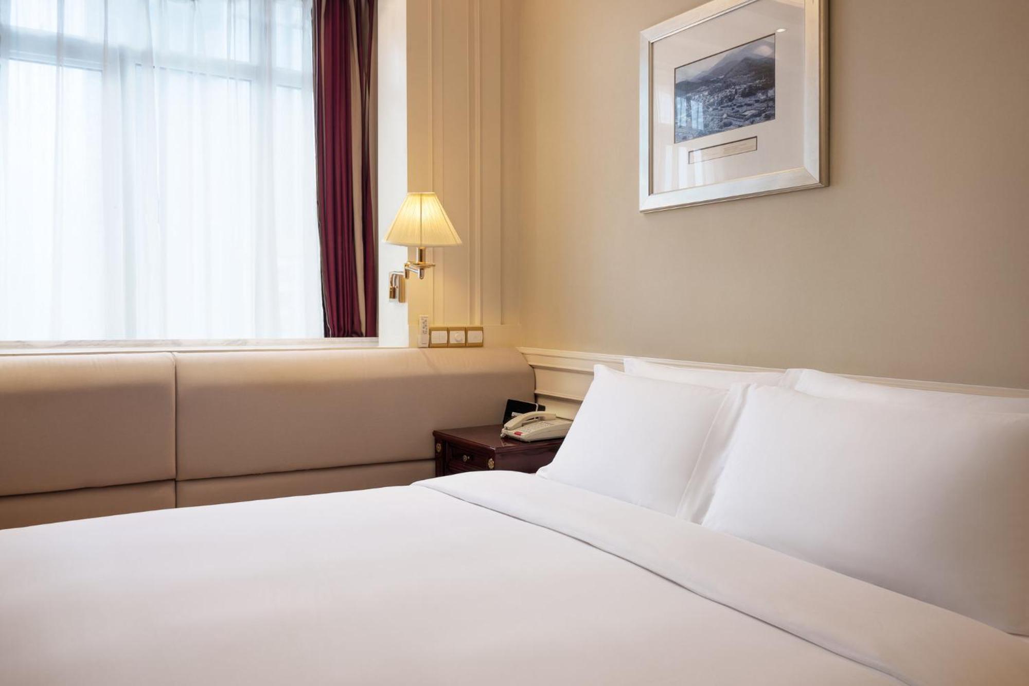 Crowne Plaza Hotel & Suites Landmark Shenzhen By Ihg - Nearby Luohu Border, Indoor Heated Swimming Pool, Complimentary Welcome Drink Eksteriør bilde